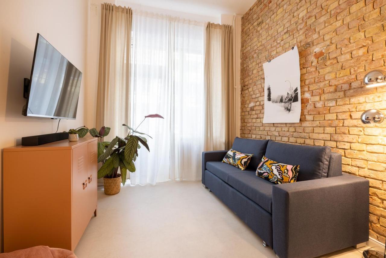 Great 2-Room Apartment Берлин Экстерьер фото